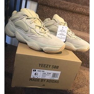 Yeezy Boost 500